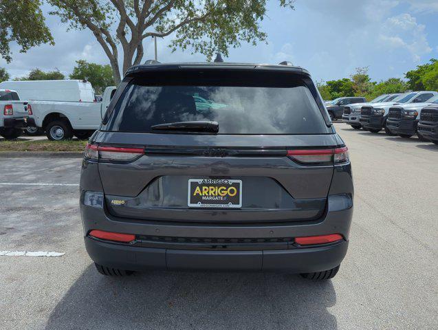 new 2024 Jeep Grand Cherokee car, priced at $36,175