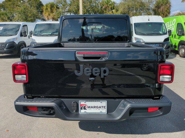 new 2025 Jeep Gladiator car, priced at $40,804