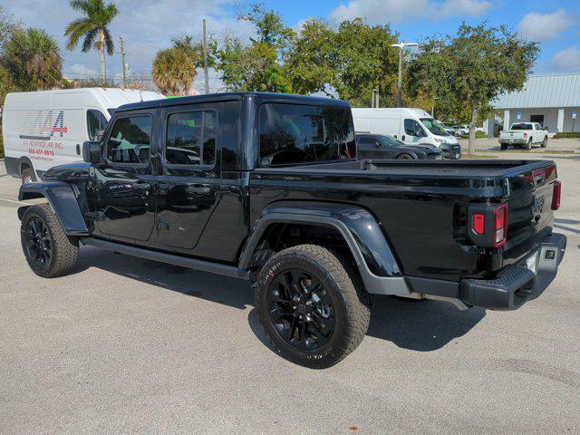 new 2025 Jeep Gladiator car, priced at $40,804