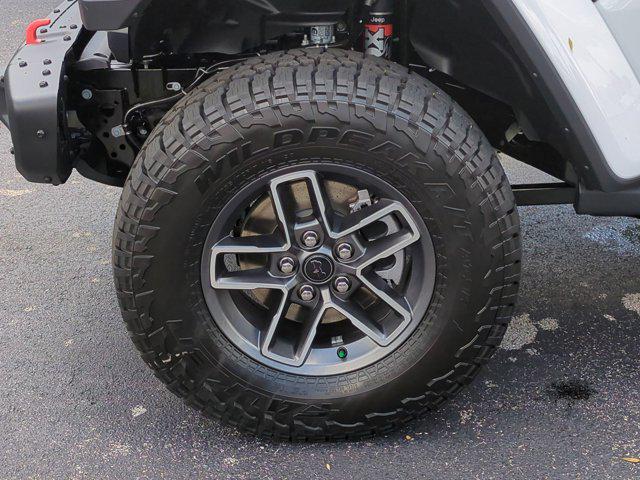 new 2025 Jeep Gladiator car, priced at $47,948