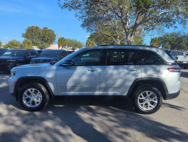 used 2023 Jeep Grand Cherokee car, priced at $33,999