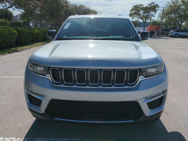 new 2025 Jeep Grand Cherokee car, priced at $39,482