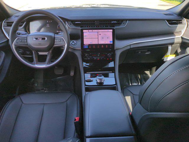 new 2025 Jeep Grand Cherokee car, priced at $39,482