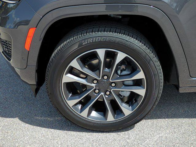 new 2025 Jeep Grand Cherokee car, priced at $52,878
