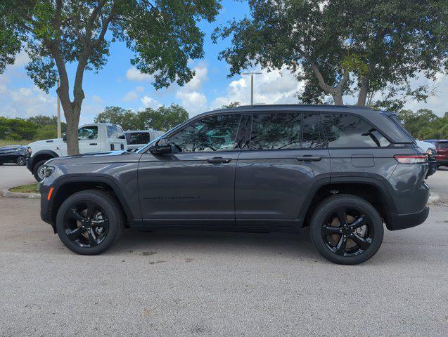 new 2024 Jeep Grand Cherokee car, priced at $36,175