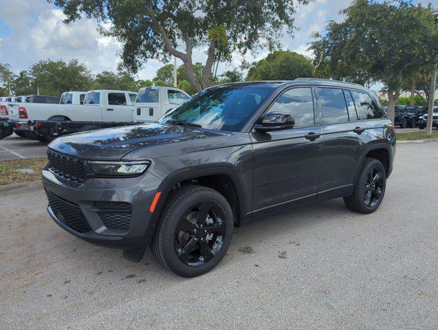 new 2024 Jeep Grand Cherokee car, priced at $36,175