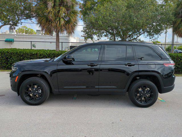 new 2025 Jeep Grand Cherokee car, priced at $39,475