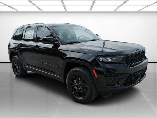 new 2025 Jeep Grand Cherokee car, priced at $39,339