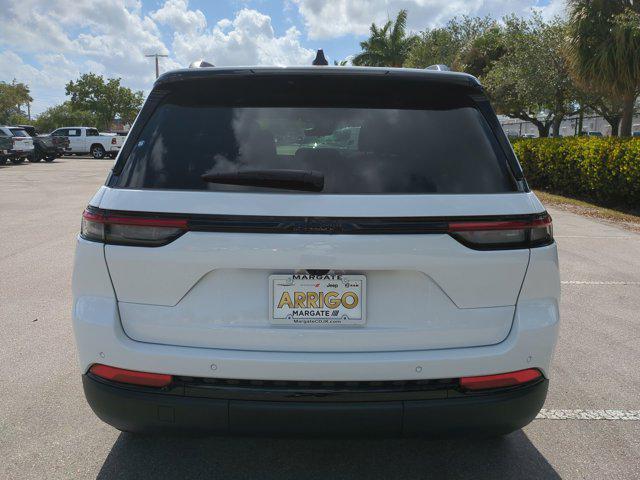 new 2025 Jeep Grand Cherokee car, priced at $35,126