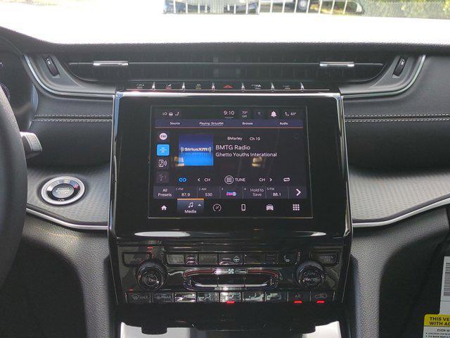 new 2025 Jeep Grand Cherokee car, priced at $35,126