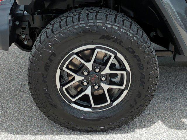 new 2025 Jeep Gladiator car, priced at $44,436