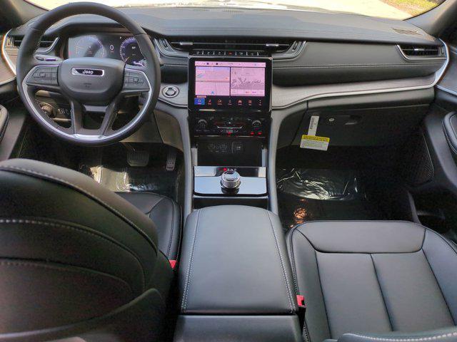 new 2025 Jeep Grand Cherokee car, priced at $37,150