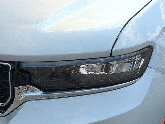 new 2025 Jeep Grand Cherokee car, priced at $37,150