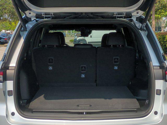 new 2025 Jeep Grand Cherokee car, priced at $37,150