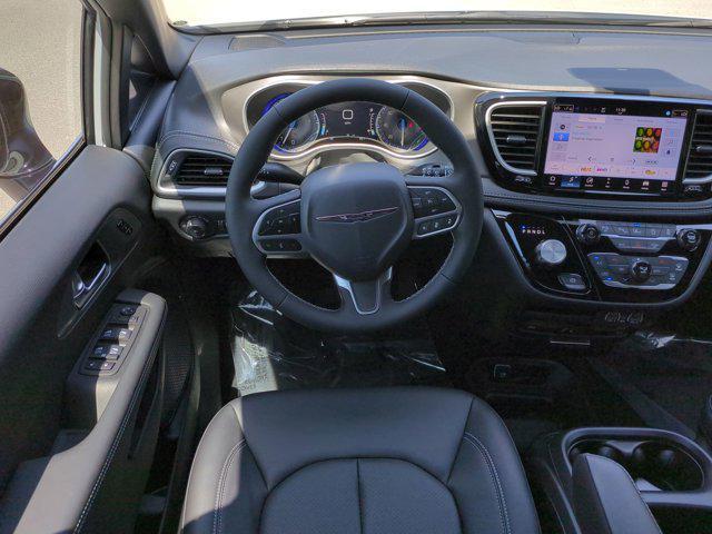 new 2025 Chrysler Pacifica car, priced at $44,833