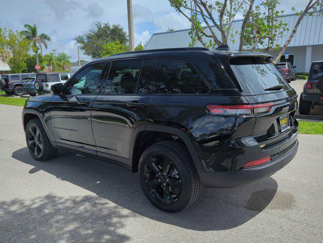 new 2024 Jeep Grand Cherokee car, priced at $47,235