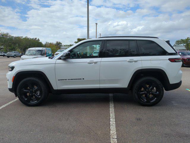 new 2025 Jeep Grand Cherokee car, priced at $45,840