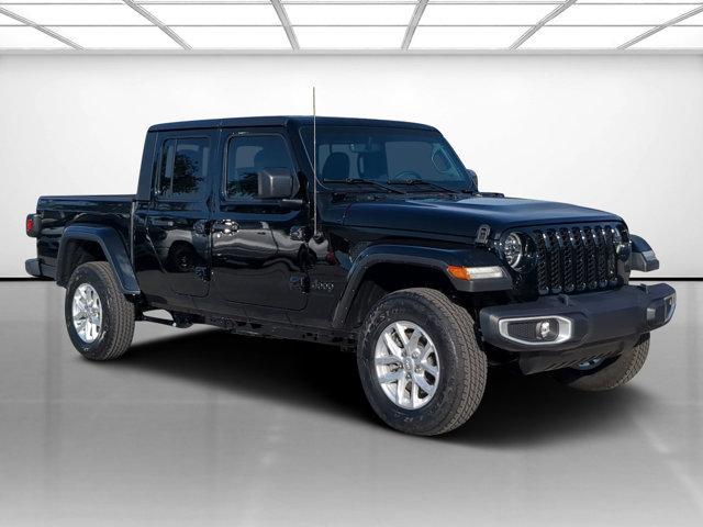 used 2023 Jeep Gladiator car, priced at $42,991