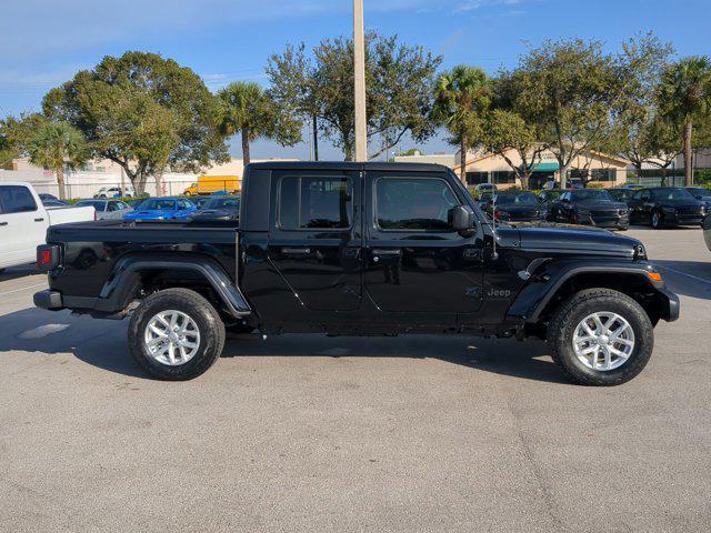 used 2023 Jeep Gladiator car, priced at $40,494