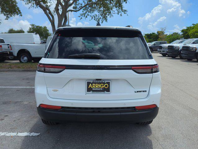 new 2024 Jeep Grand Cherokee car, priced at $41,200