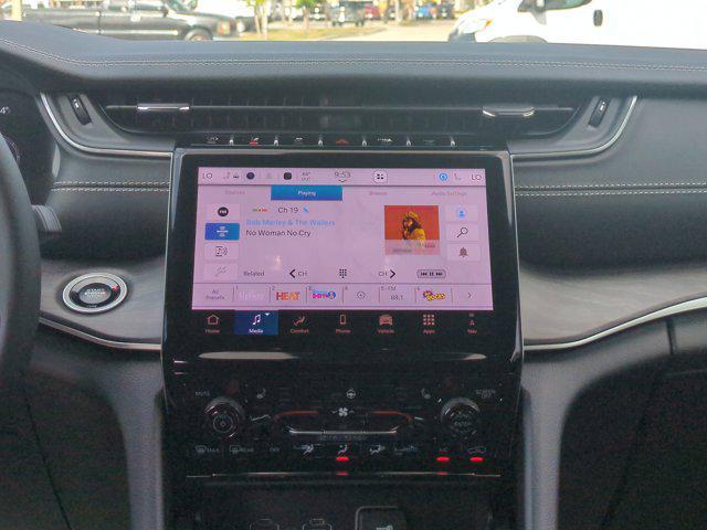new 2025 Jeep Grand Cherokee L car, priced at $42,094