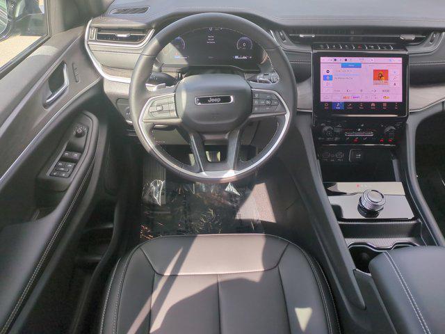 new 2025 Jeep Grand Cherokee L car, priced at $42,094