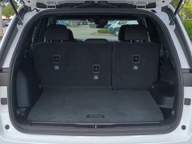 new 2025 Jeep Grand Cherokee car, priced at $33,704