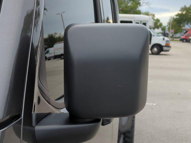 new 2025 Jeep Gladiator car, priced at $40,939