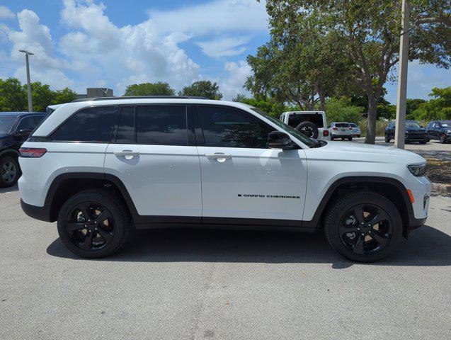 new 2024 Jeep Grand Cherokee car, priced at $57,640