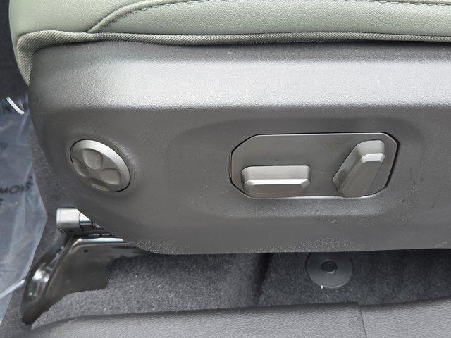 new 2025 Jeep Gladiator car, priced at $54,872