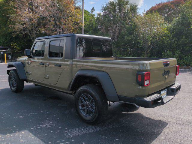 new 2025 Jeep Gladiator car, priced at $40,042