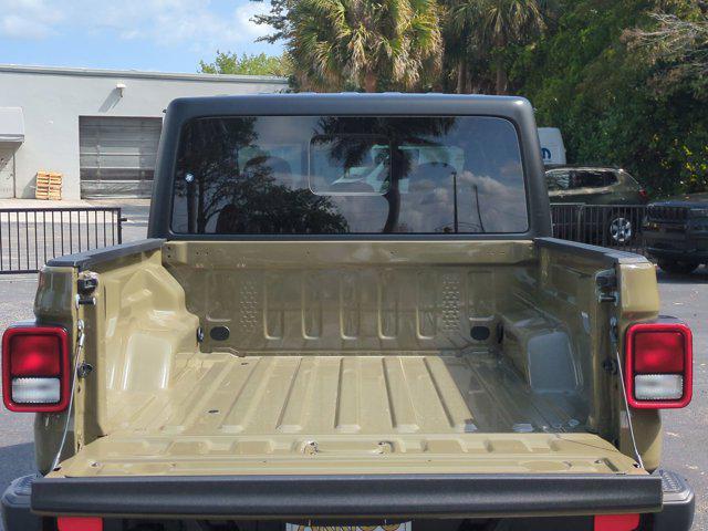 new 2025 Jeep Gladiator car, priced at $40,042