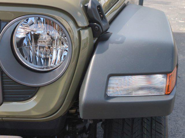 new 2025 Jeep Gladiator car, priced at $40,042