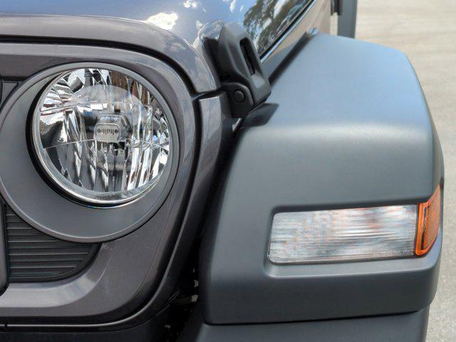 new 2025 Jeep Wrangler car, priced at $41,975