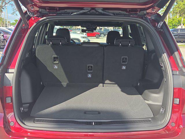 new 2025 Jeep Grand Cherokee car, priced at $45,846