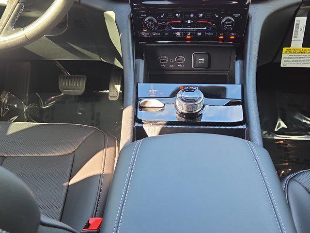 new 2025 Jeep Grand Cherokee car, priced at $45,846