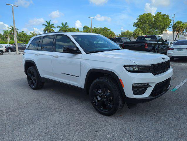 new 2024 Jeep Grand Cherokee car, priced at $46,640