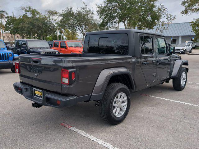 new 2023 Jeep Gladiator car, priced at $43,615