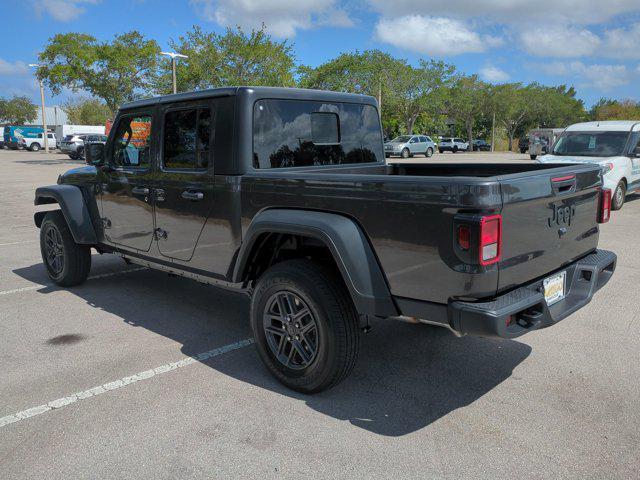 new 2025 Jeep Gladiator car, priced at $38,073