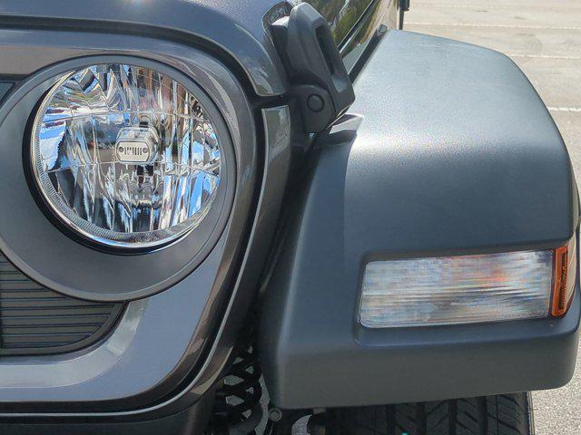 new 2025 Jeep Gladiator car, priced at $38,073