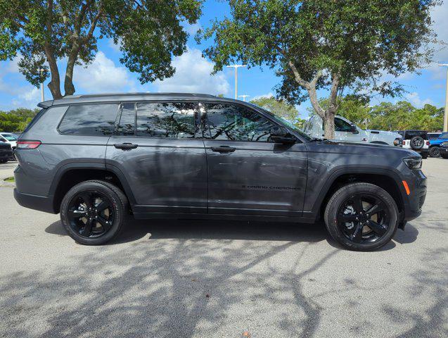 new 2024 Jeep Grand Cherokee L car, priced at $38,175