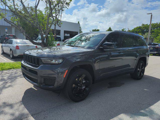 new 2024 Jeep Grand Cherokee L car, priced at $38,175