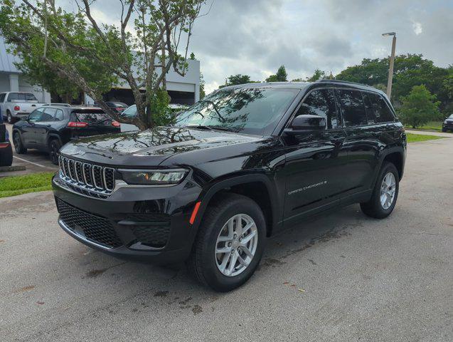 new 2025 Jeep Grand Cherokee car, priced at $34,175