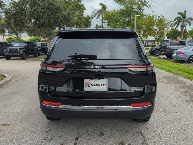 new 2025 Jeep Grand Cherokee car, priced at $34,175