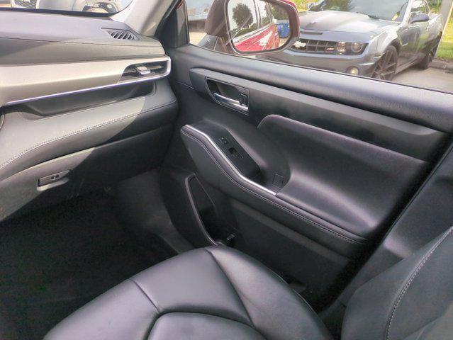 used 2020 Toyota Highlander car, priced at $22,421