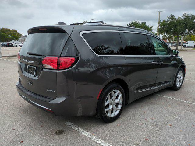 used 2020 Chrysler Pacifica car, priced at $22,491
