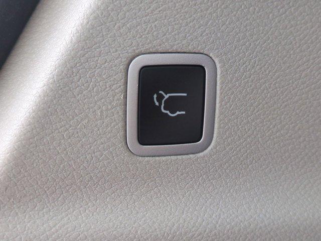 used 2020 Chrysler Pacifica car, priced at $22,491