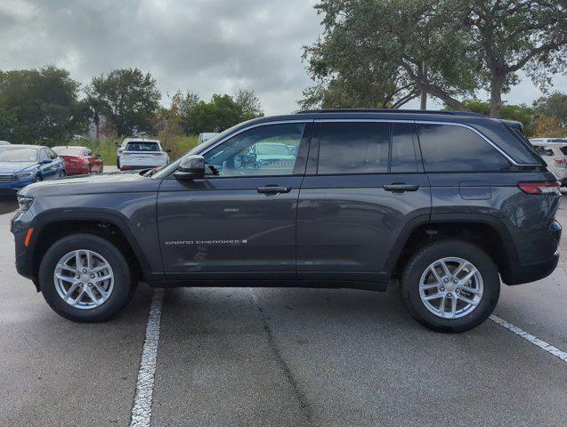 new 2025 Jeep Grand Cherokee car, priced at $40,175