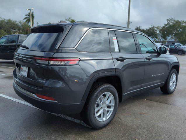 new 2025 Jeep Grand Cherokee car, priced at $40,175