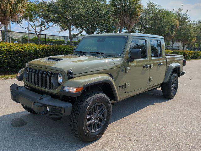 new 2025 Jeep Gladiator car, priced at $39,837